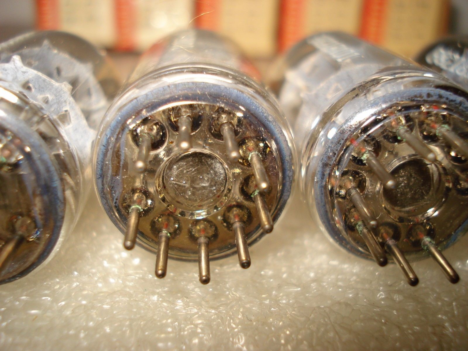 Telefunken ECC808 tube