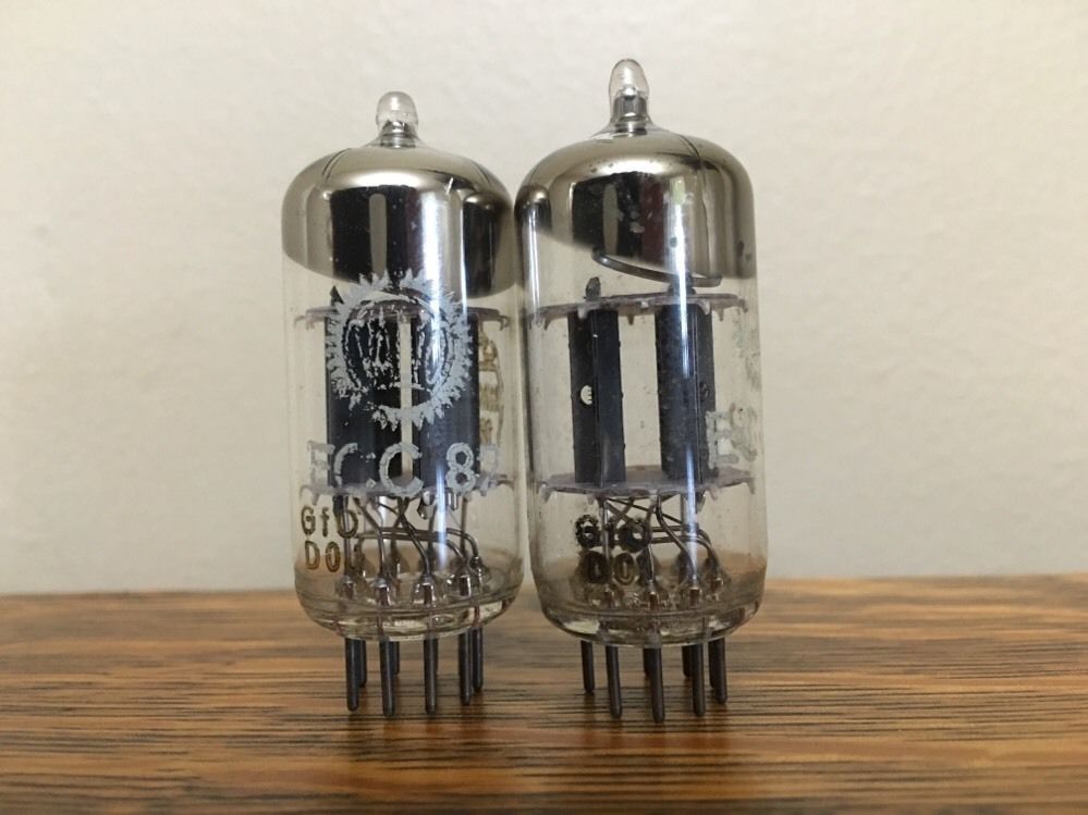 Valvo ECC82 tube