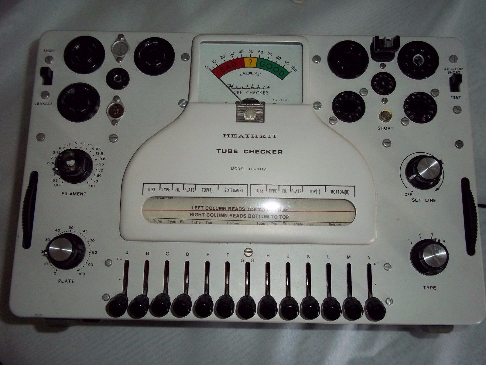 Heathkit IT-3117 tube tester