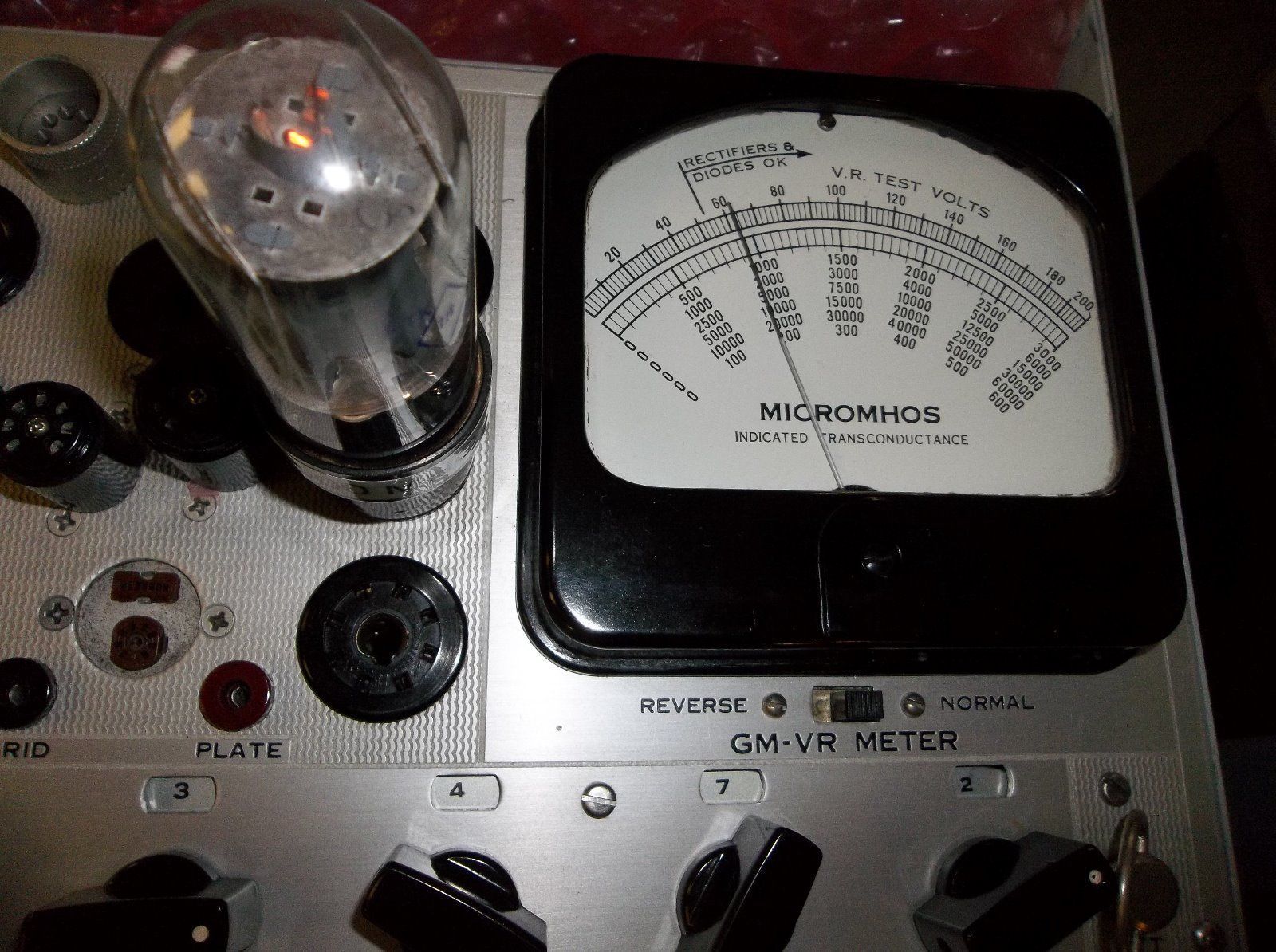 RD Instruments 1575 tube tester