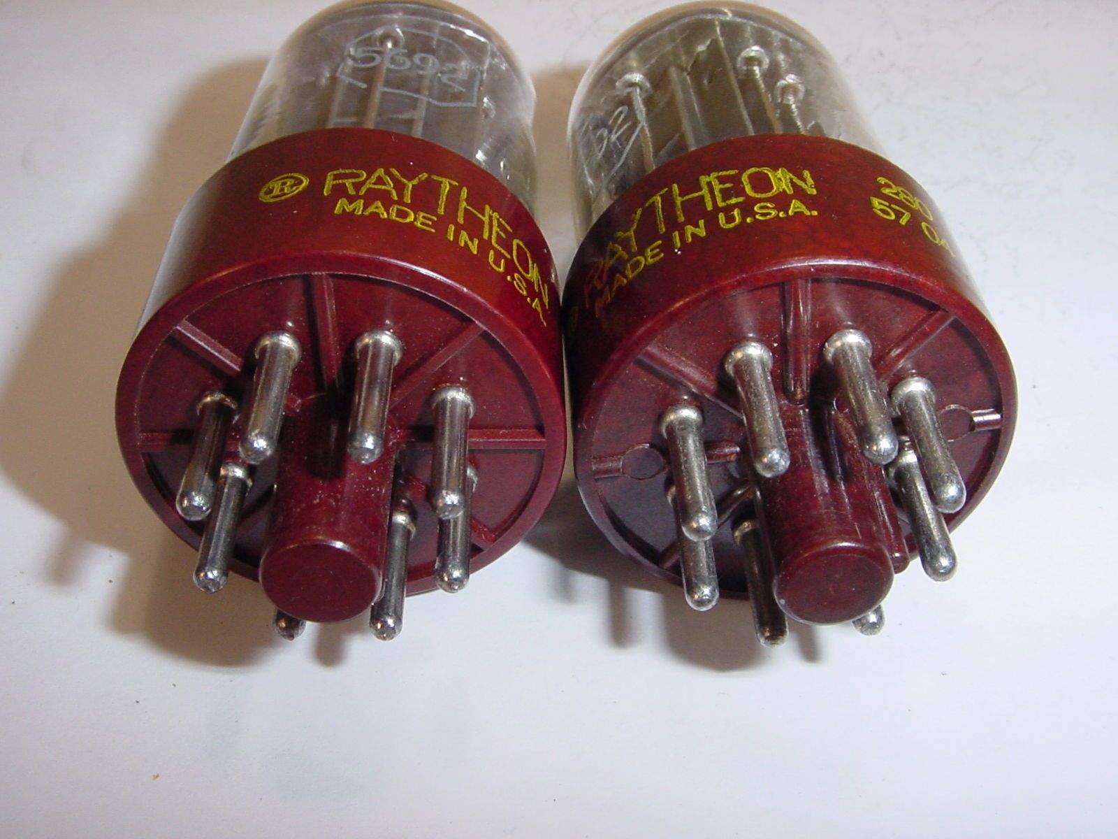 Raytheon 5692 tube - RCA