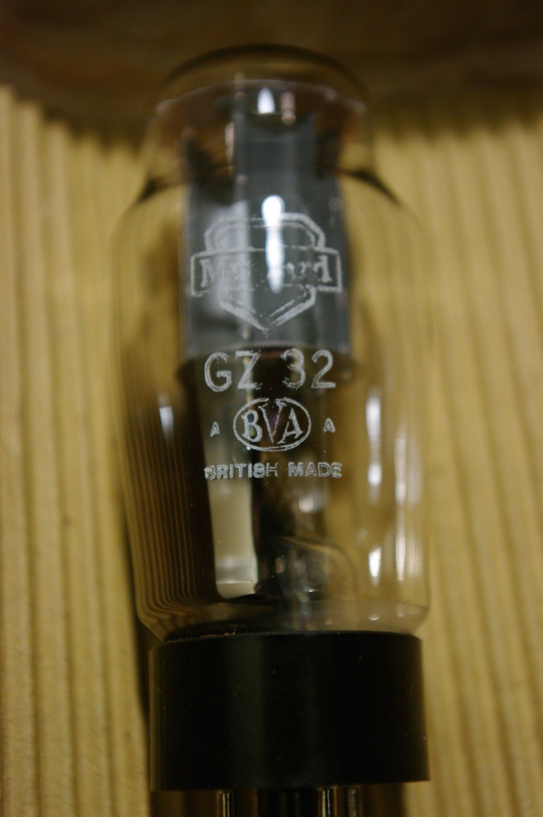 Mullard GZ32 tube
