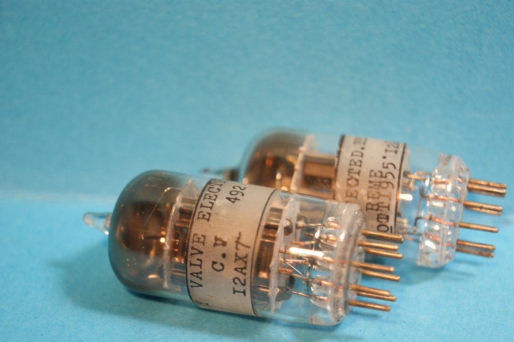 RCA CV492 12AX7 tube