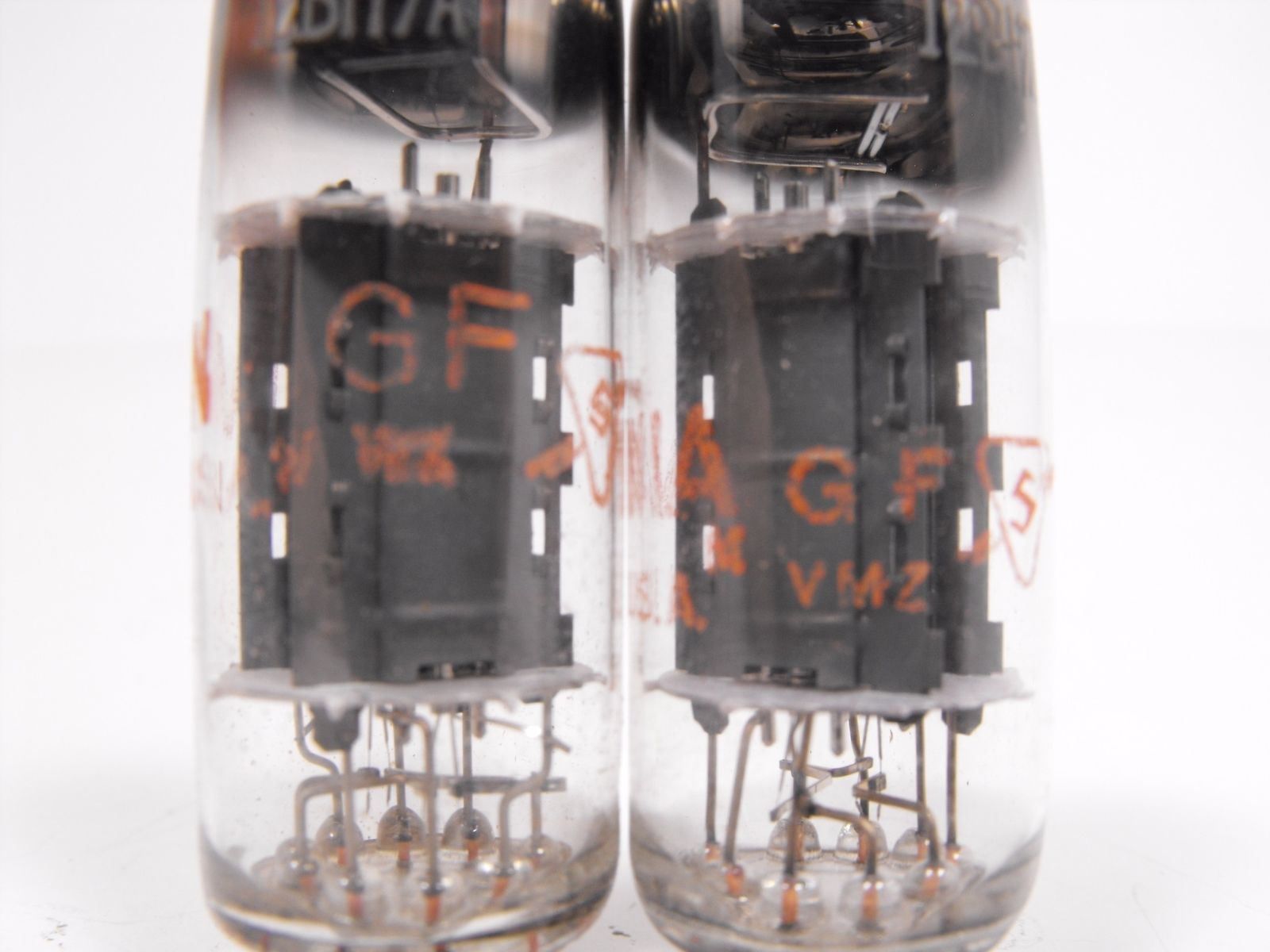 Sylvania 12BH7A tube