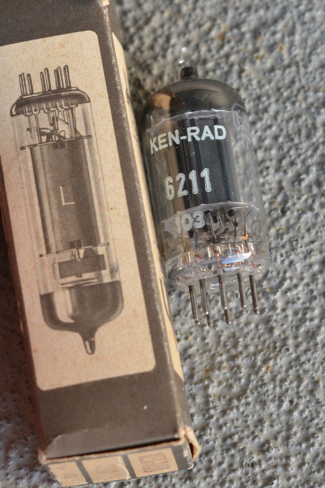 Ken-Rad 6211 tube