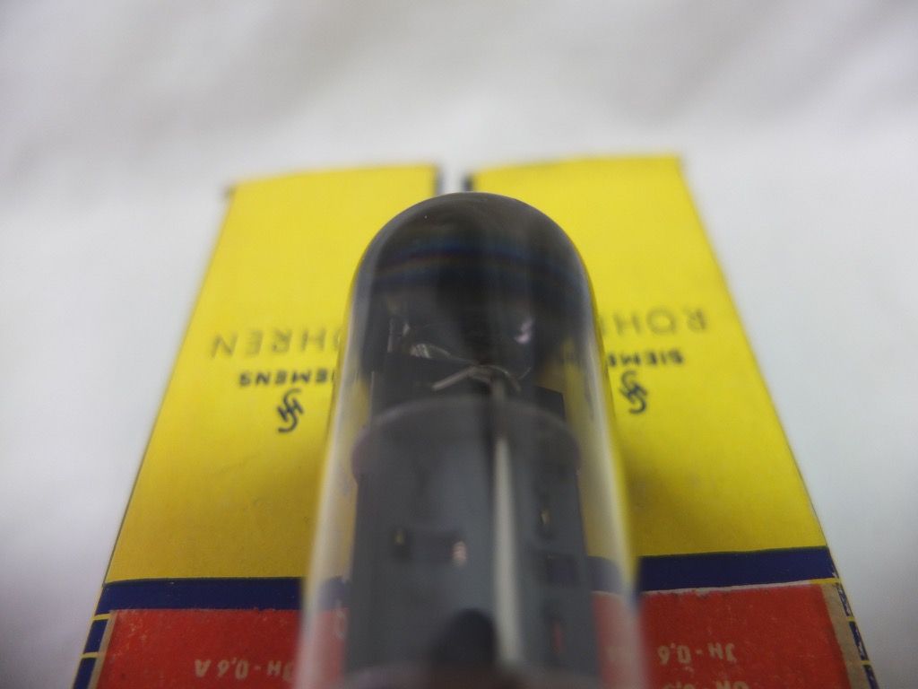 Siemens ECC40 LCR tube - Valvo