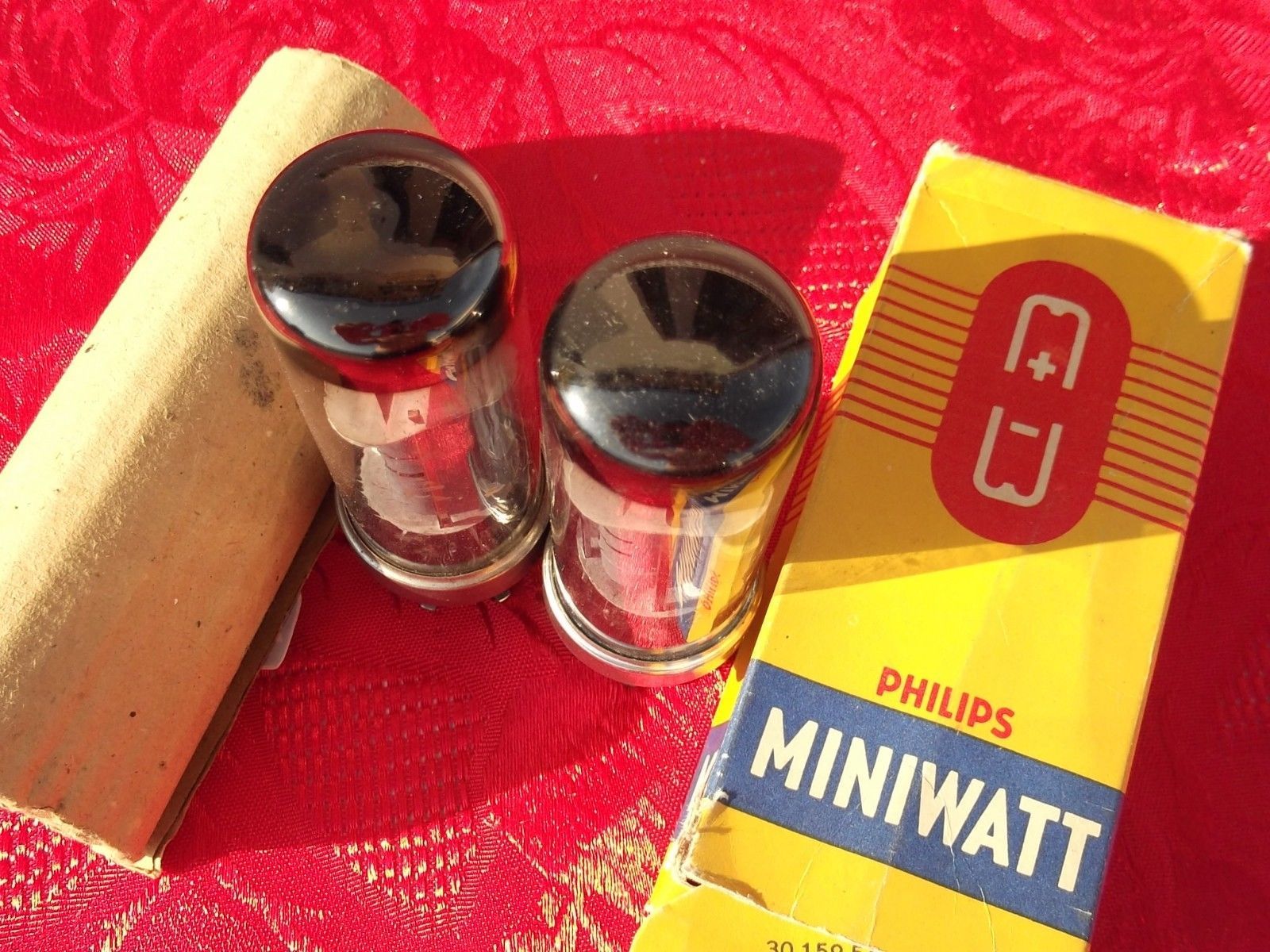 Philips Miniwatt 4699 FK5 tube