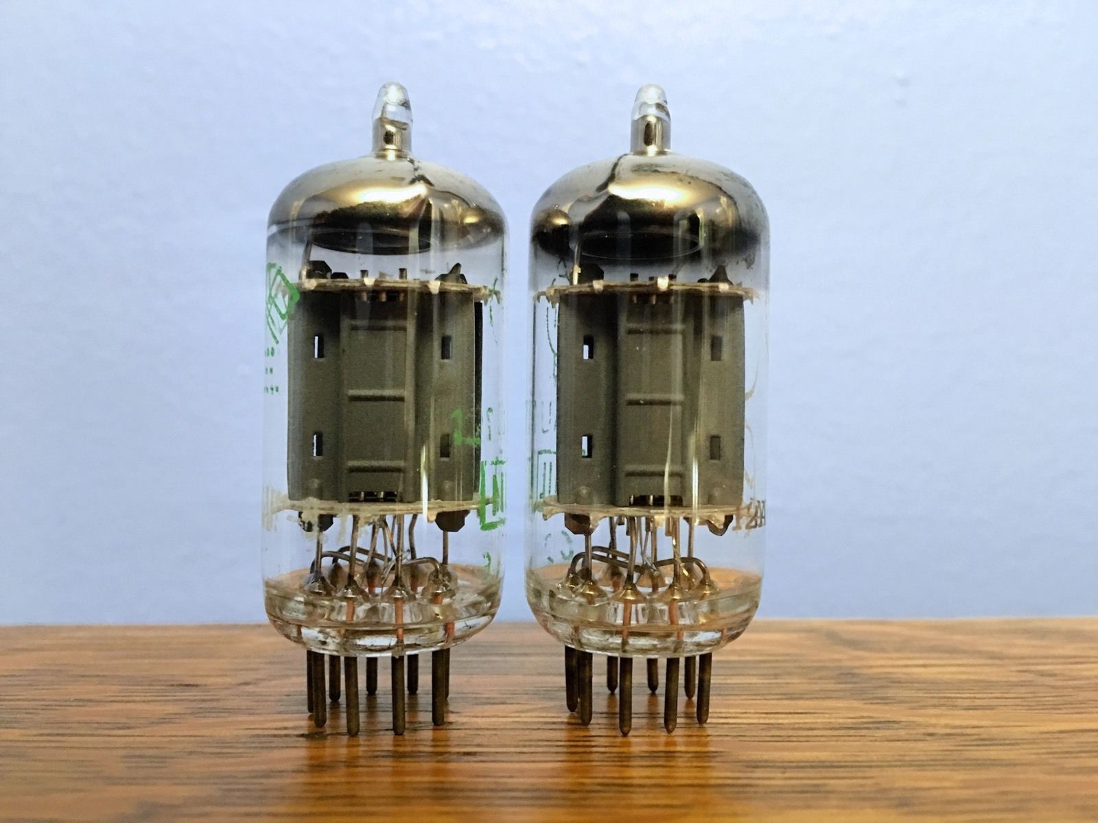 R/T La Radiotechnique 12AU7 tube