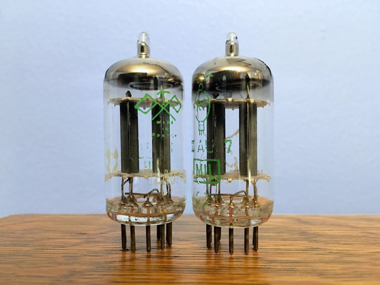 R/T La Radiotechnique 12AU7 tube