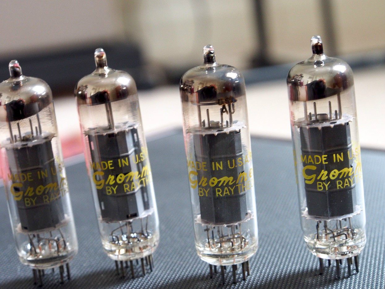 Grommes EL84 tube - Raytheon