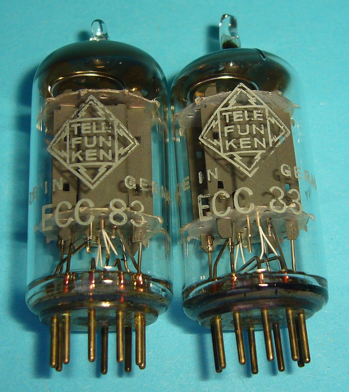 Telefunken ECC83 tube