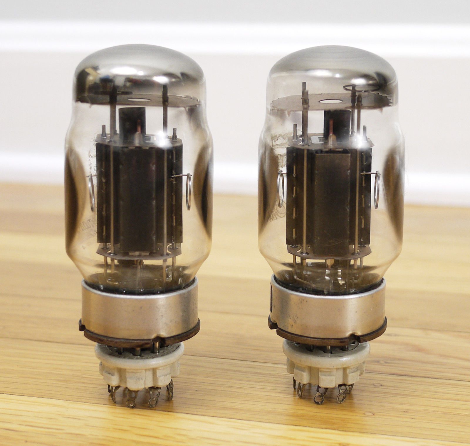 Genalex Gold Monarch KT88 tube - M-O Valve Co. Ltd