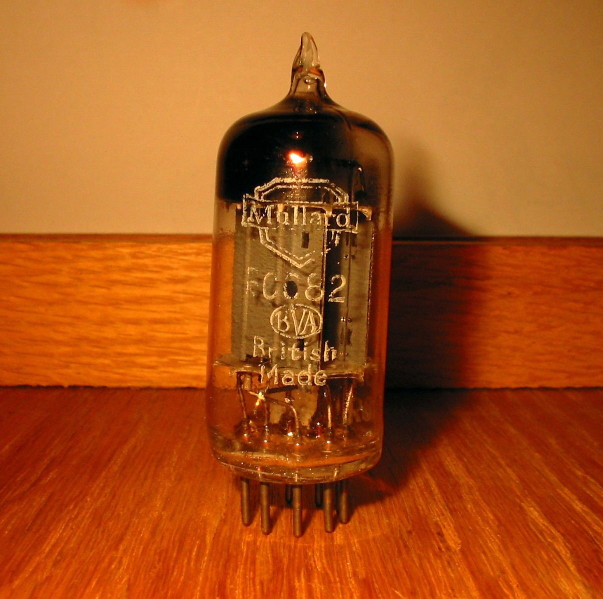 Mullard ECC82 12AU7 K61 tube