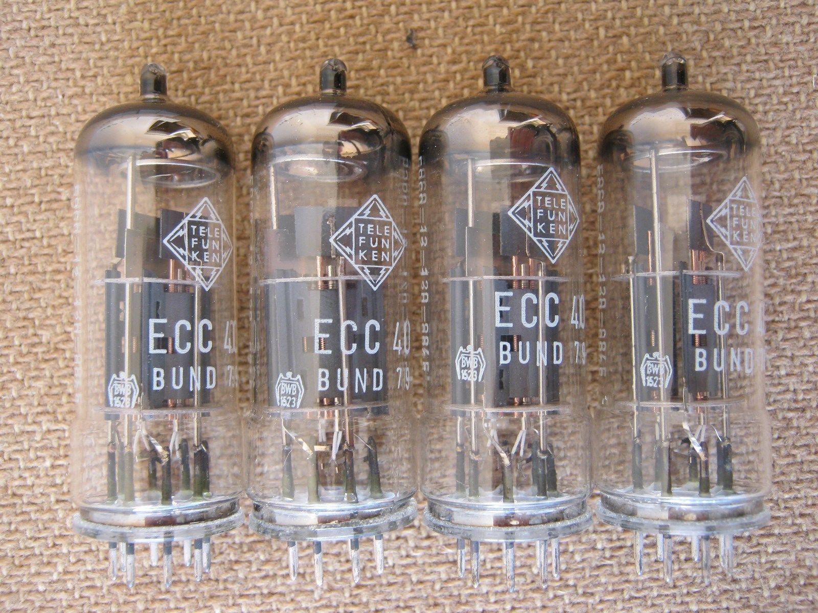 Telefunken ECC40 tube