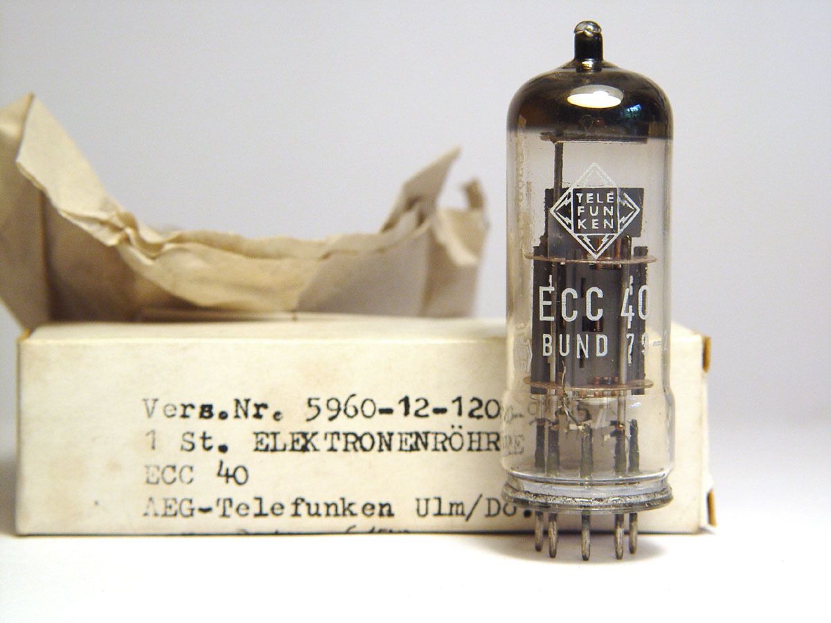 Telefunken ECC40 tube
