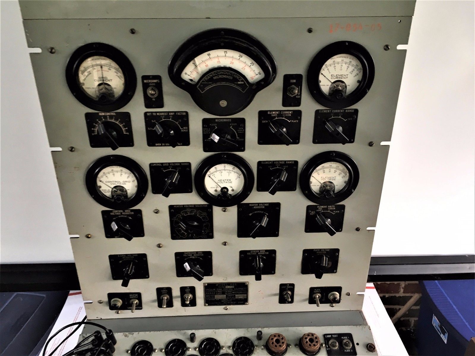 Weston 686-9C tube tester