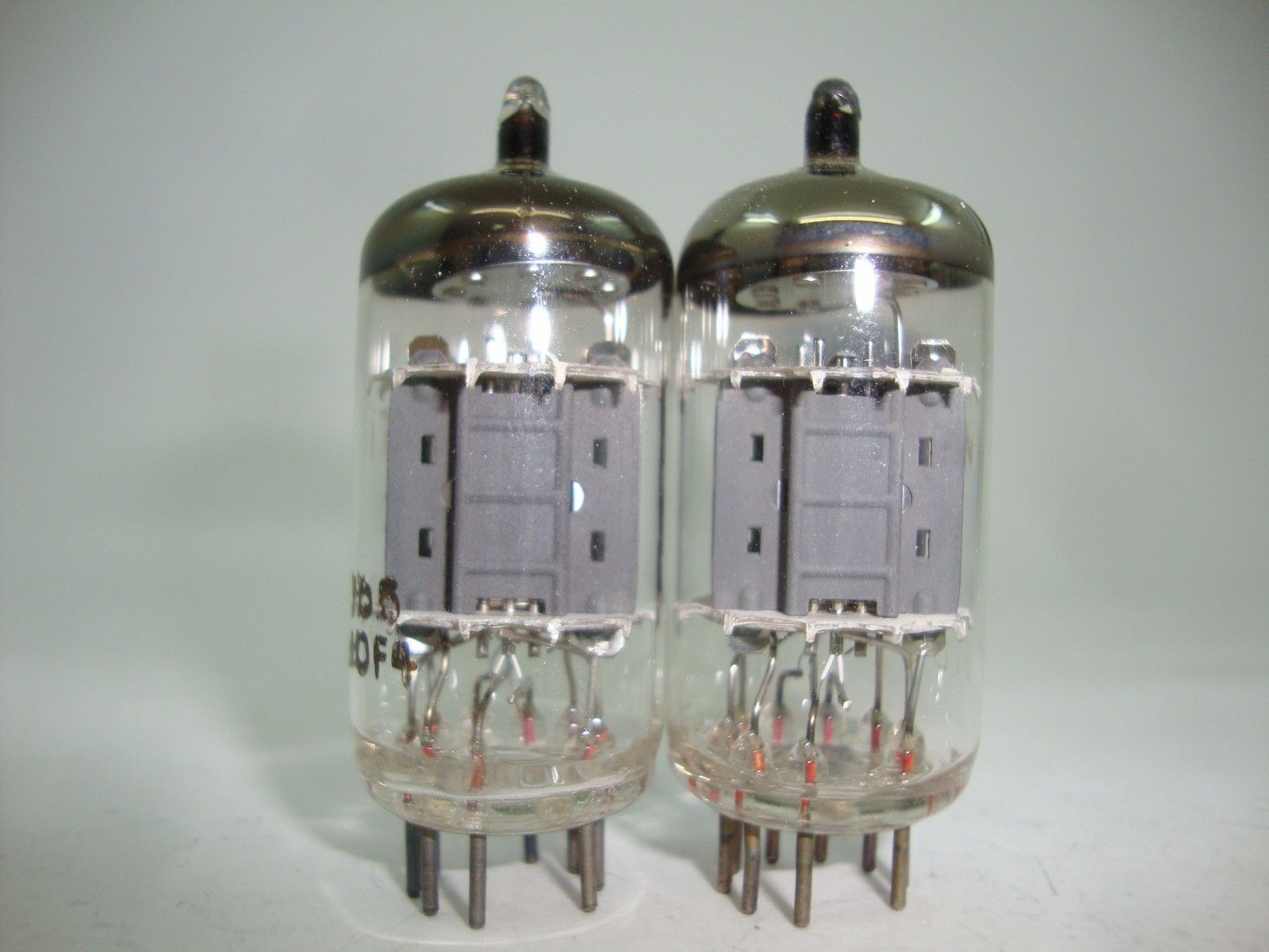 Miniwatt ECC83 tube