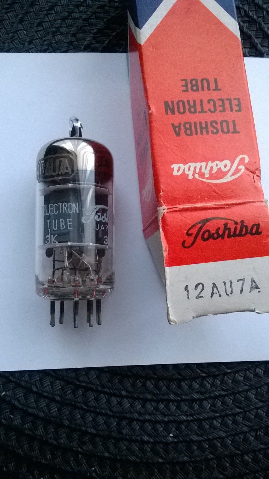 Toshiba 12AU7A tube