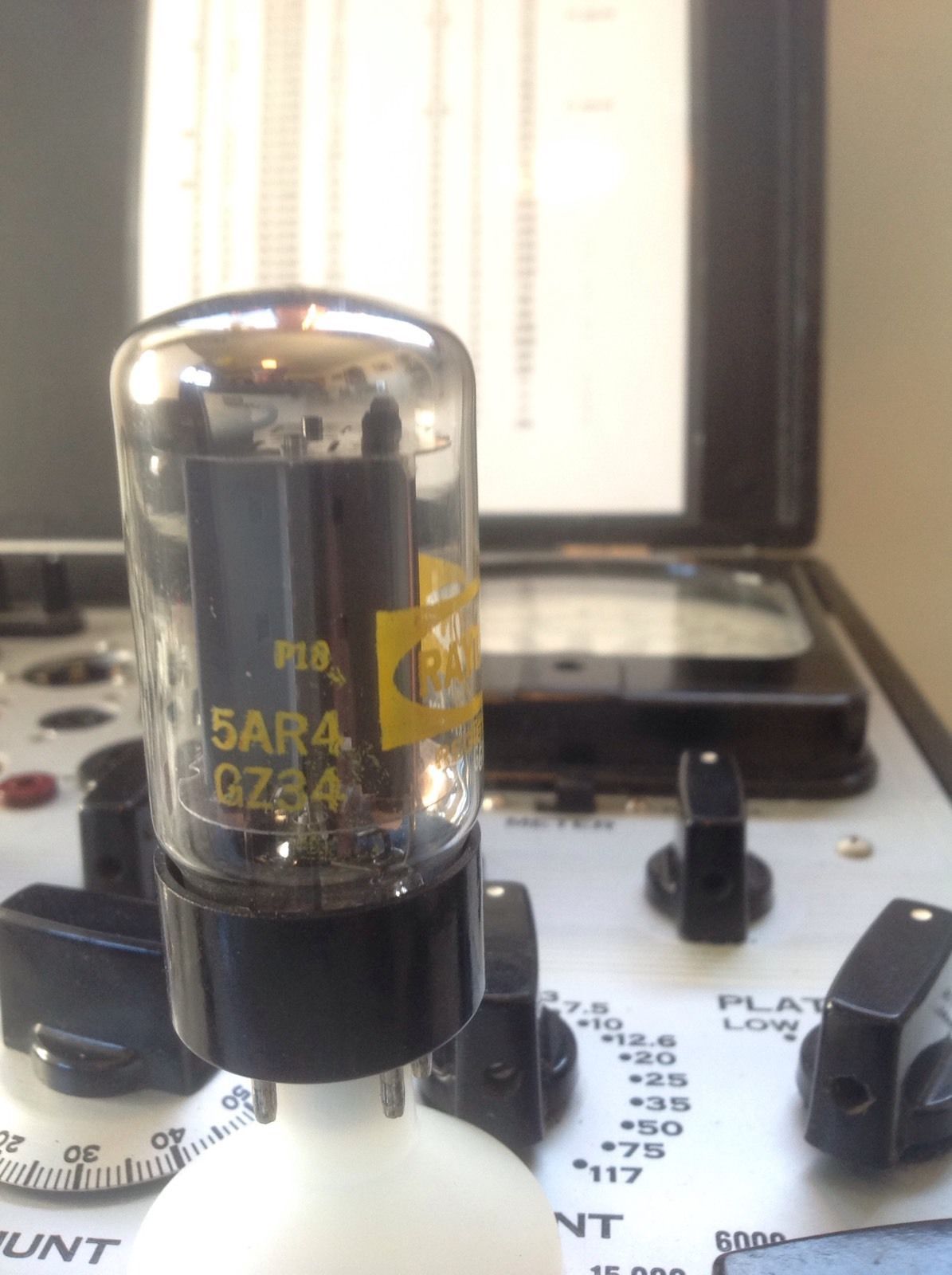 Raytheon GZ34 5AR4 tube - Mullard