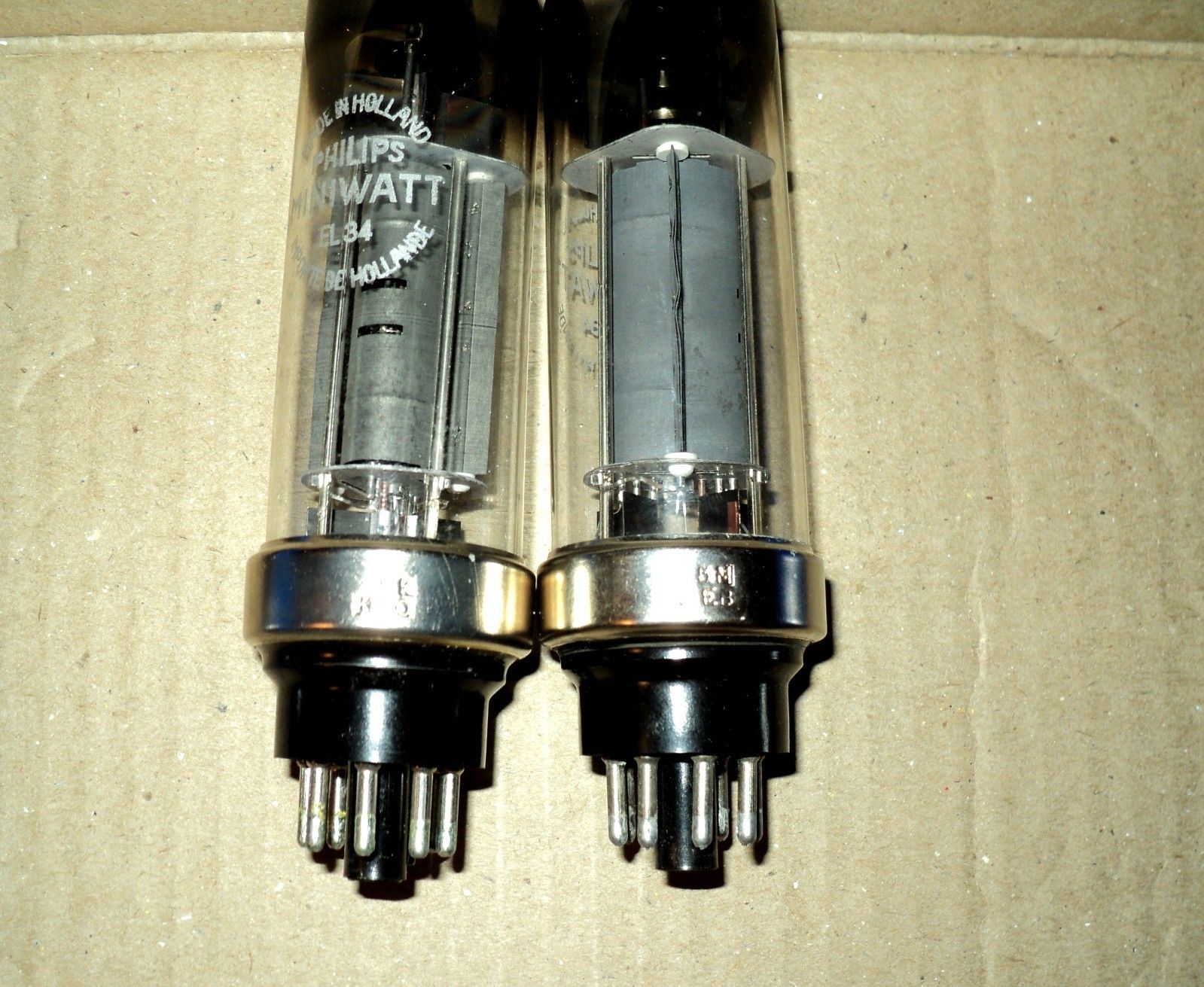 Philips Miniwatt EL34 KEB KEO tube