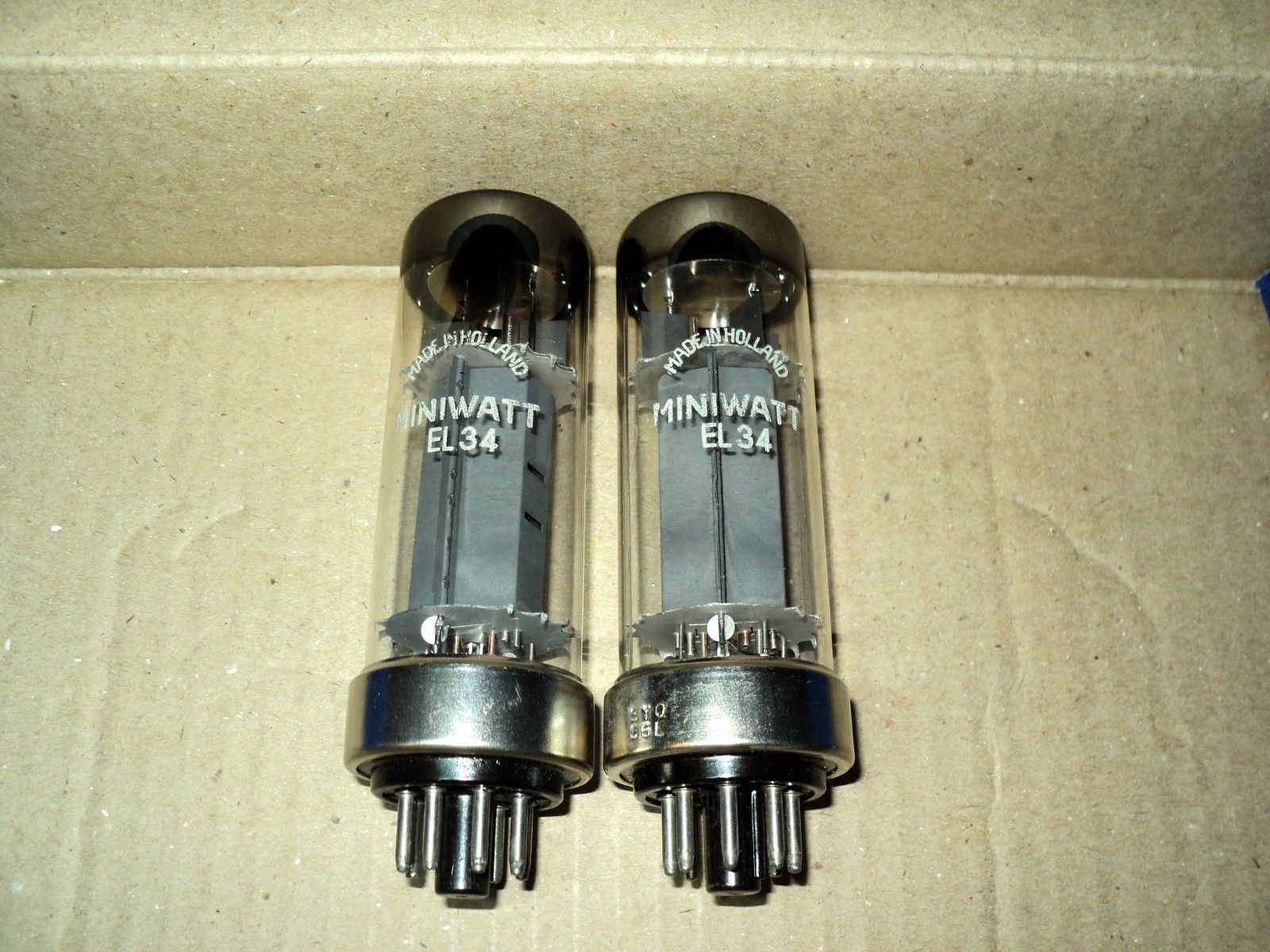 Miniwatt EL34 SYO tube