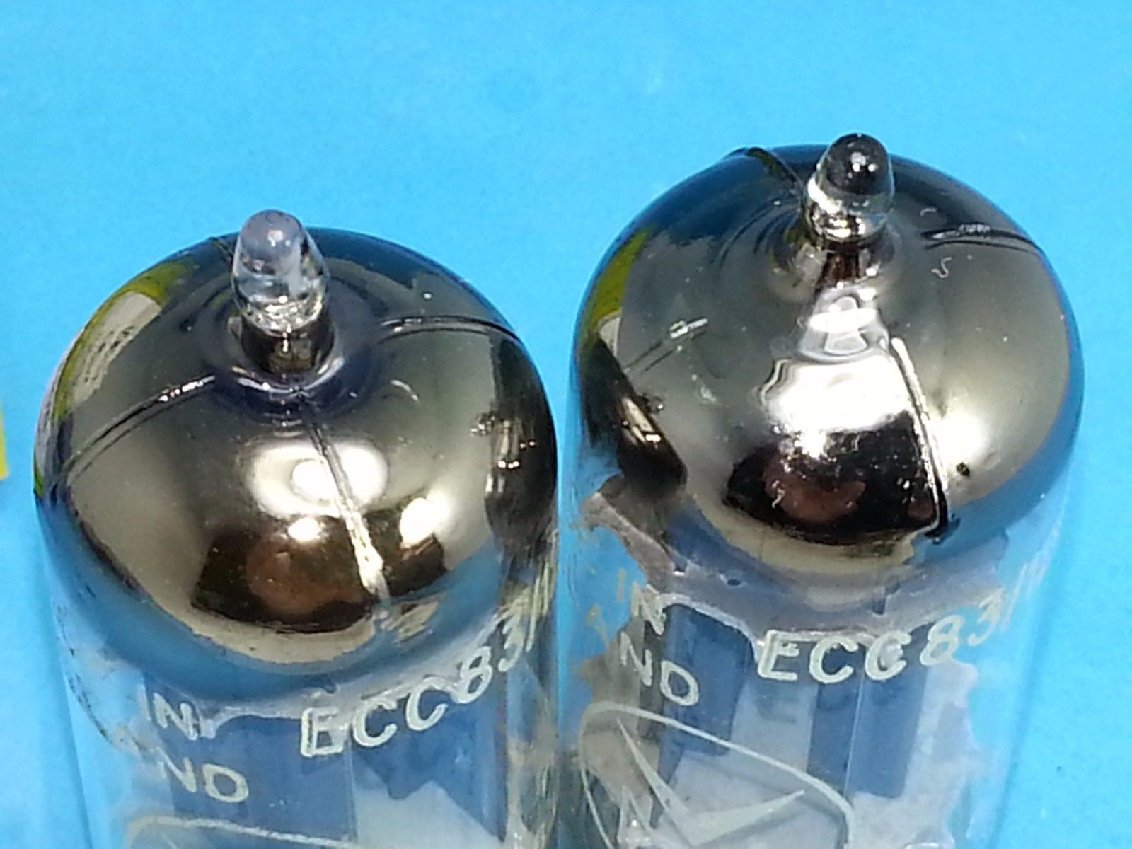 Voice Of Music ECC83 12AX7 MC5 tube - Amperex