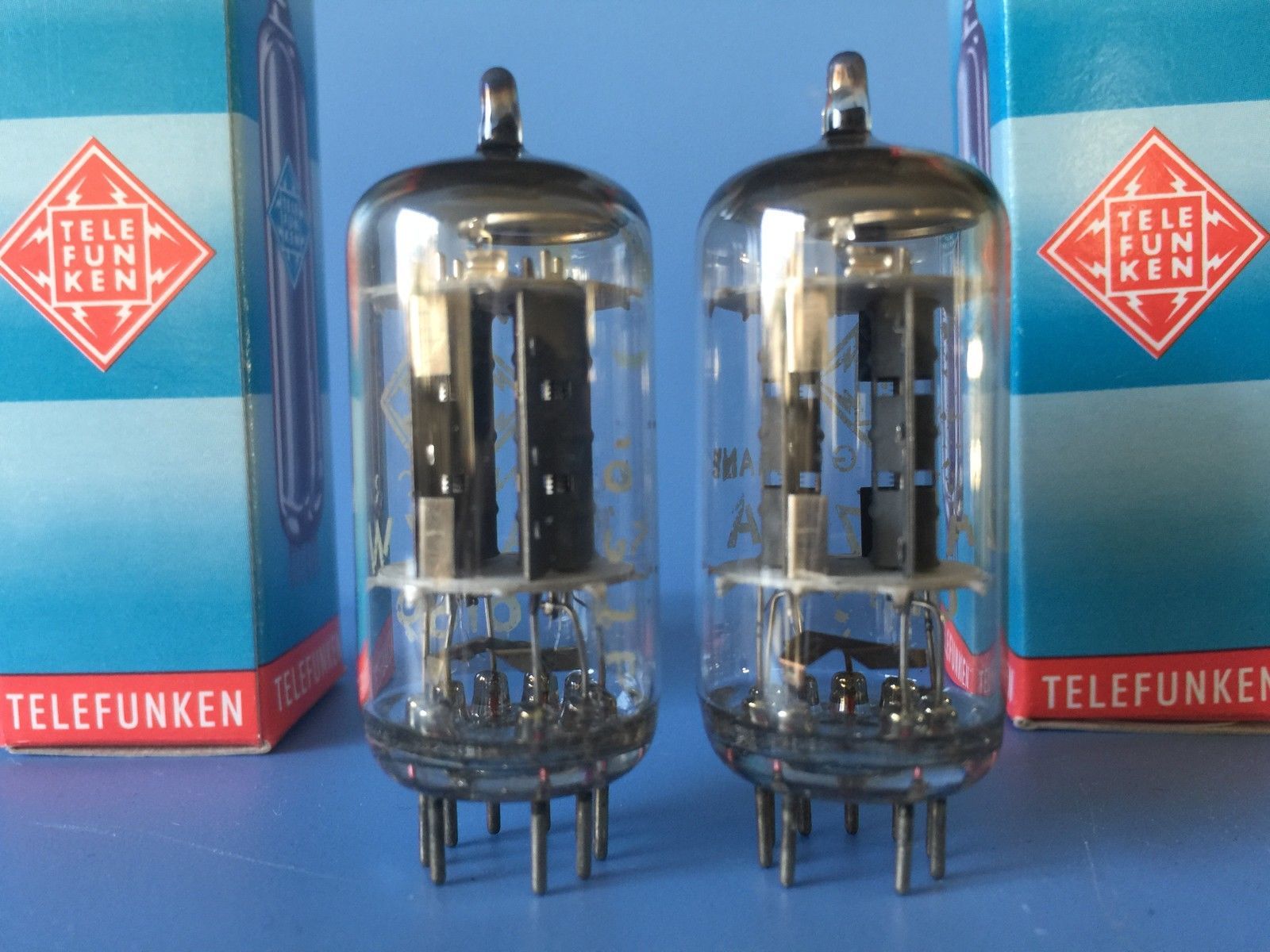 Telefunken 12AU7W 6189 tube