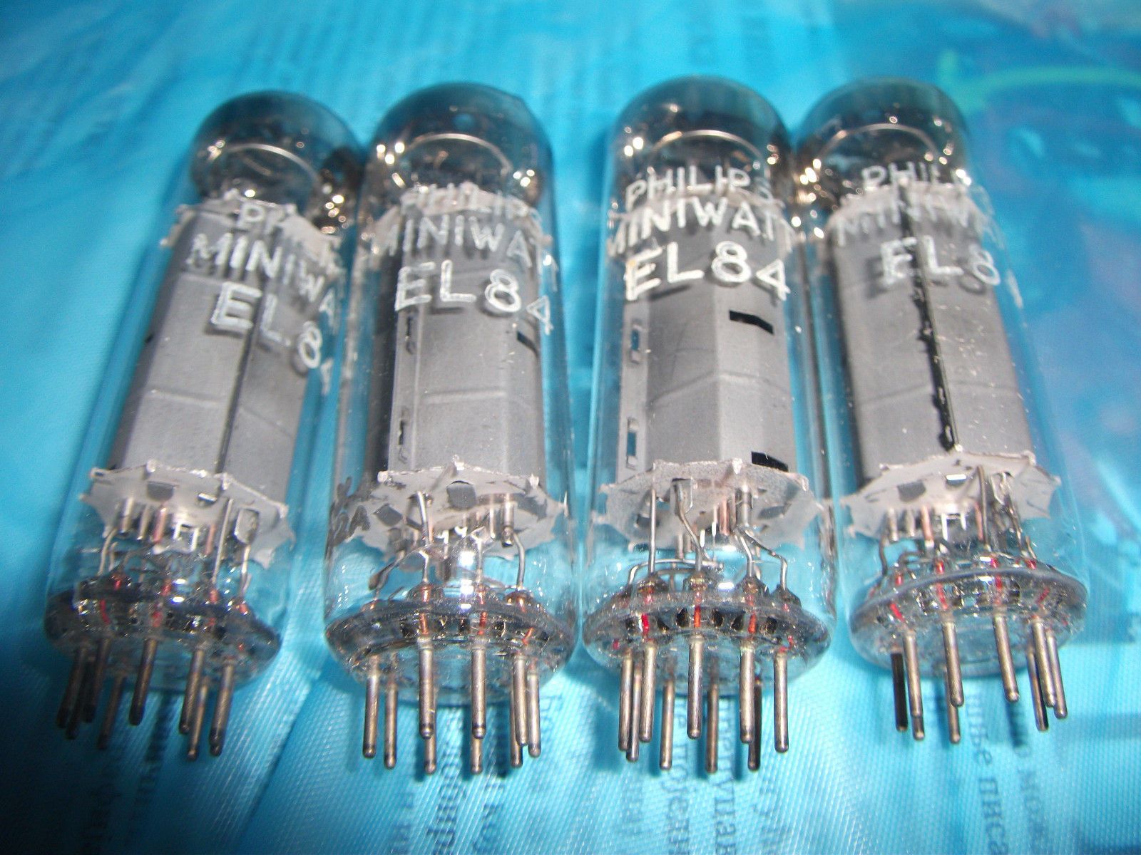 Philips Miniwatt EL84 RX4 tube - Wiener Radiowerke