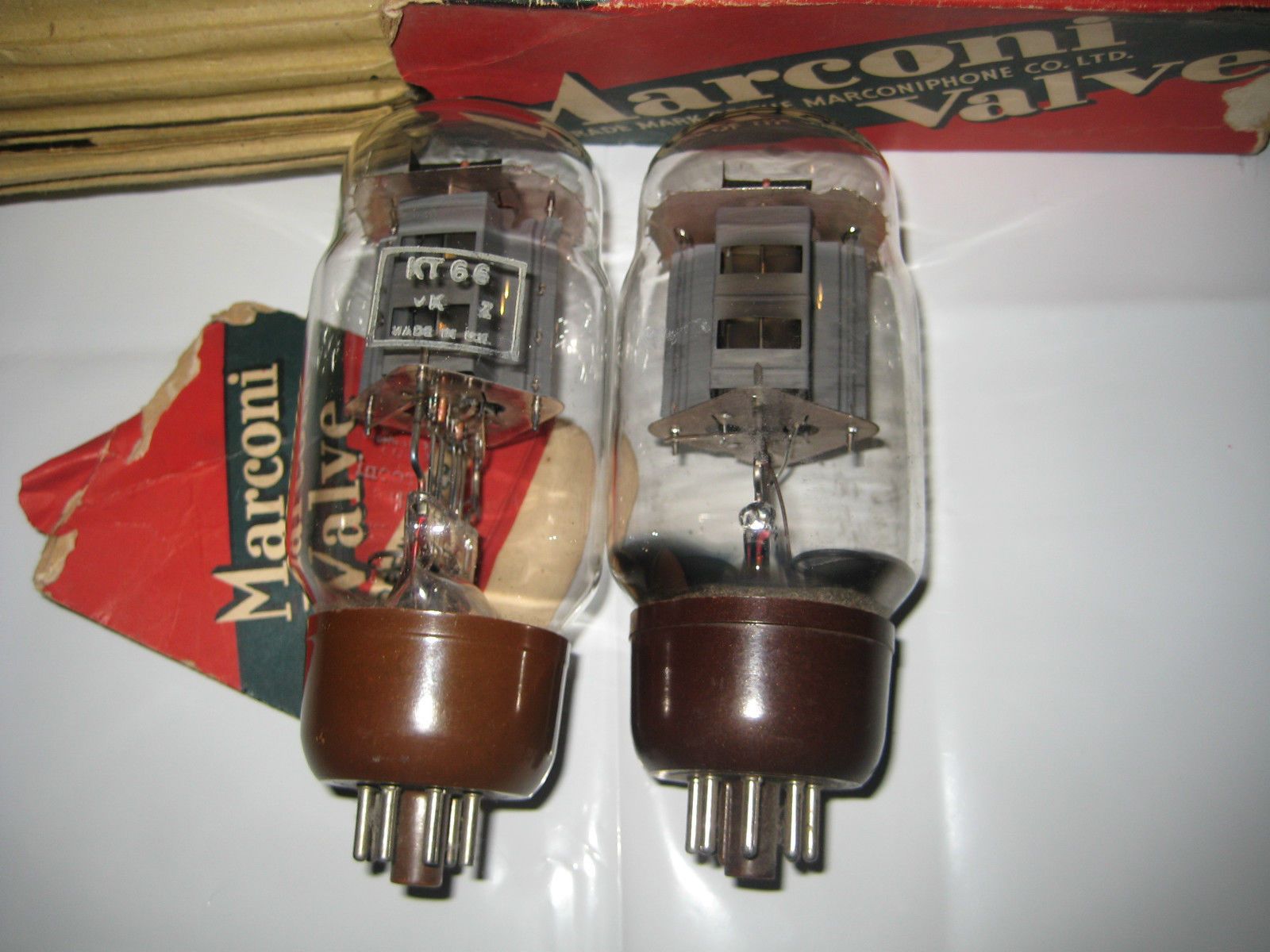 Marconi KT66 tube