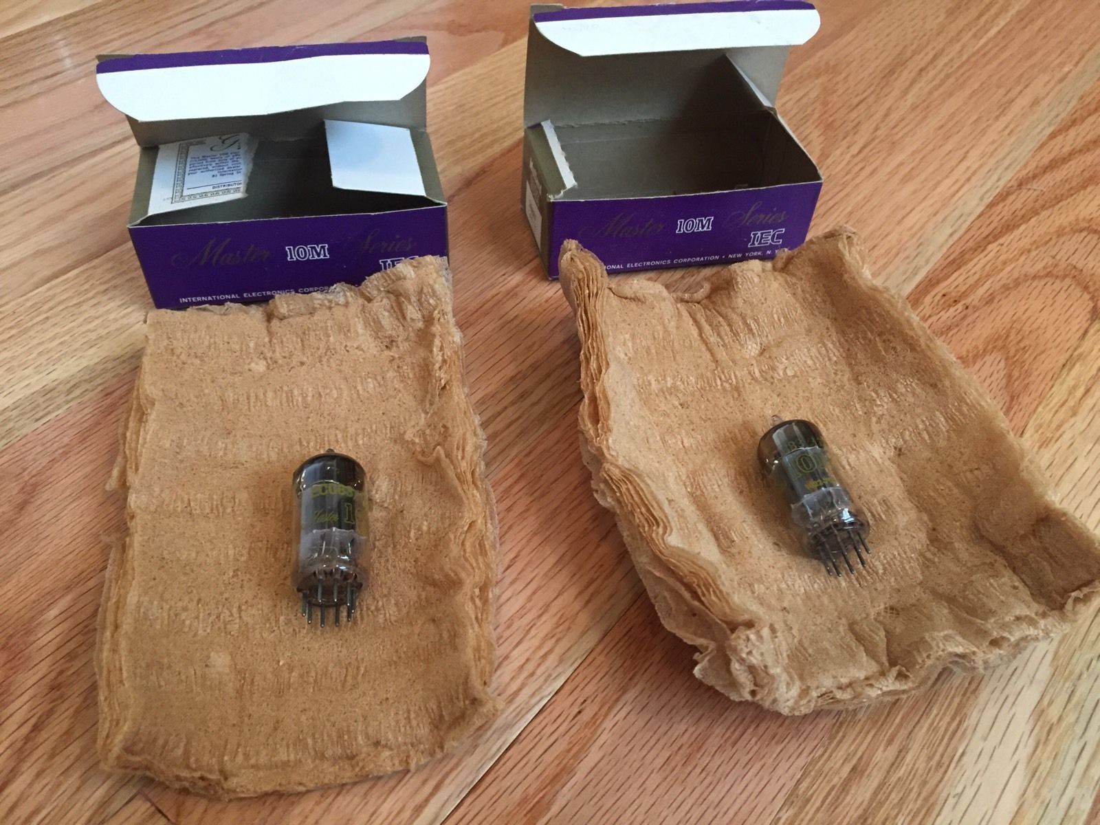 Mullard ECC83 12AX7 I63 tube