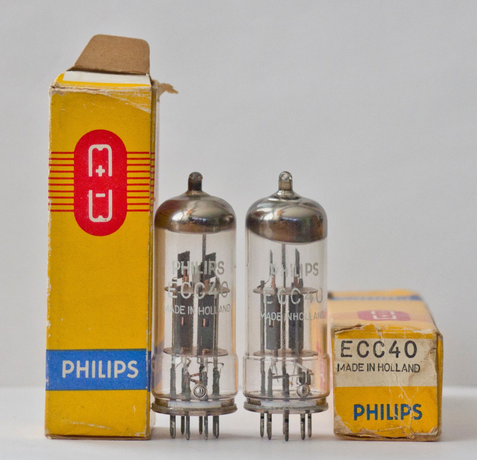 Philips ECC40 LC5 tube - R/T La Radiotechnique