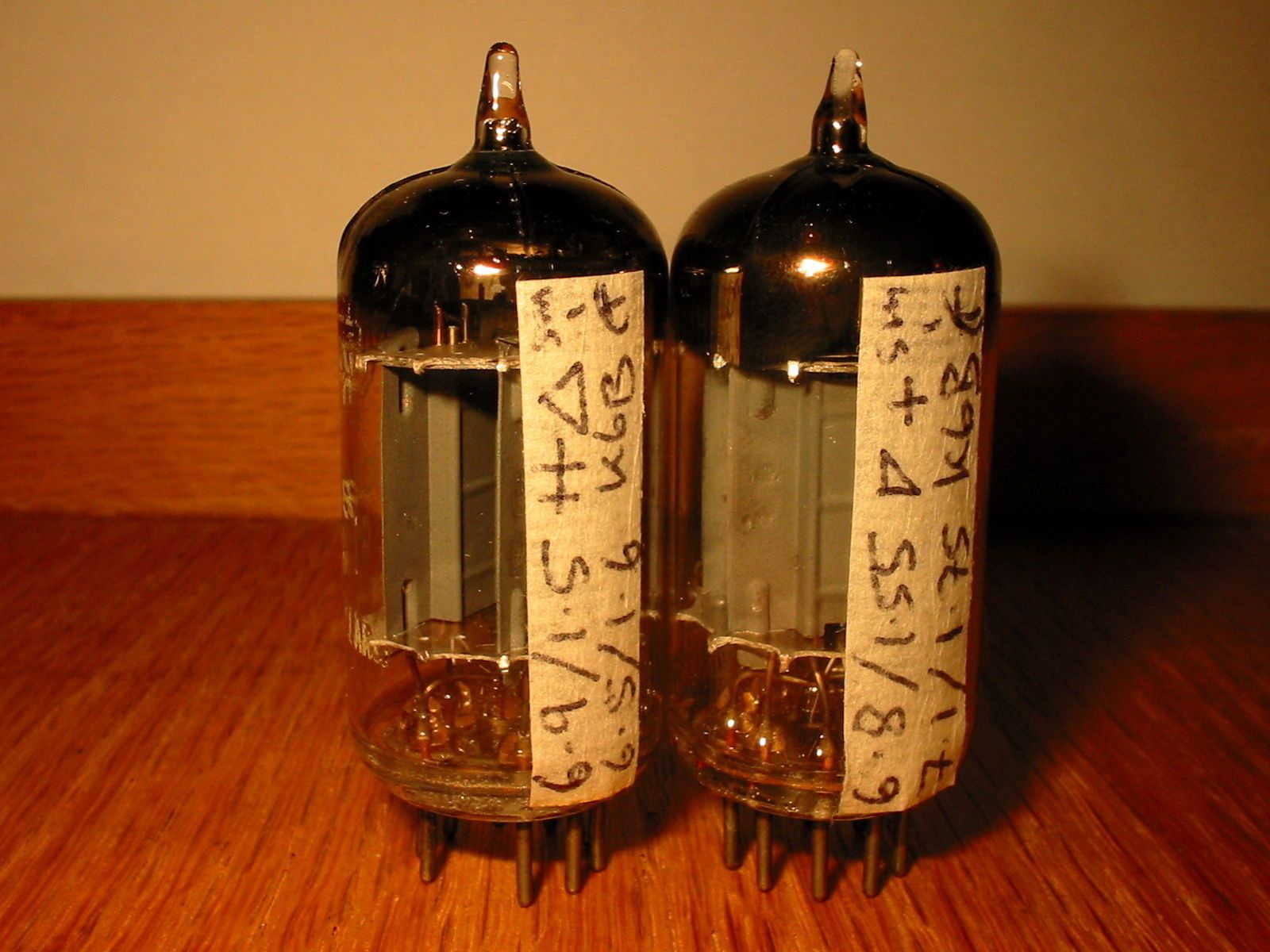 Mullard ECC82 K6B tube - Philips