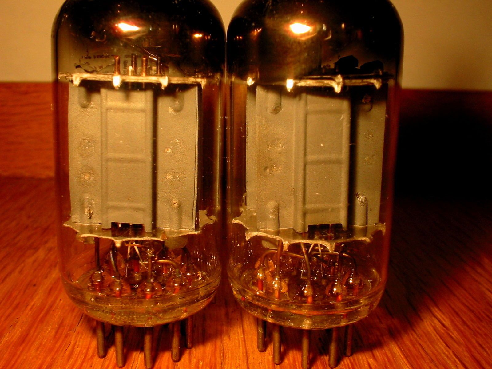Mullard ECC82 K6B tube - Philips