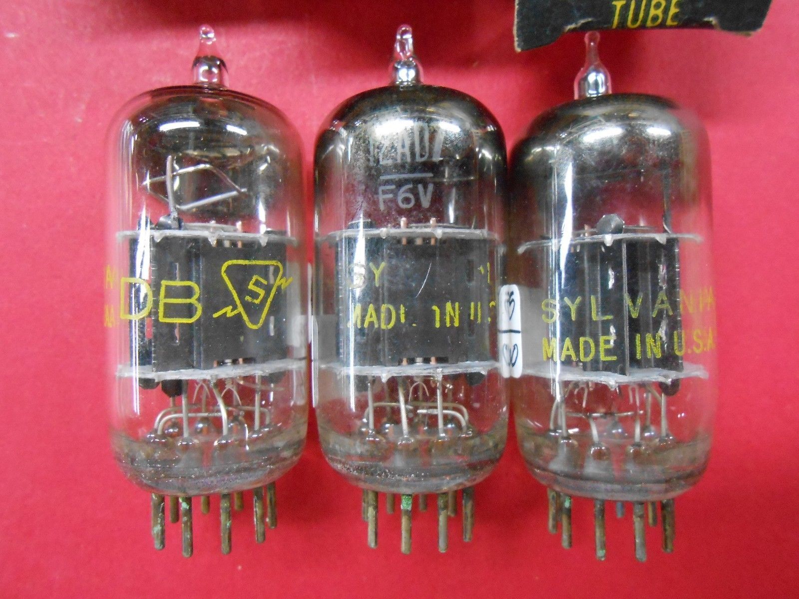 Sylvania 12AD7 tube