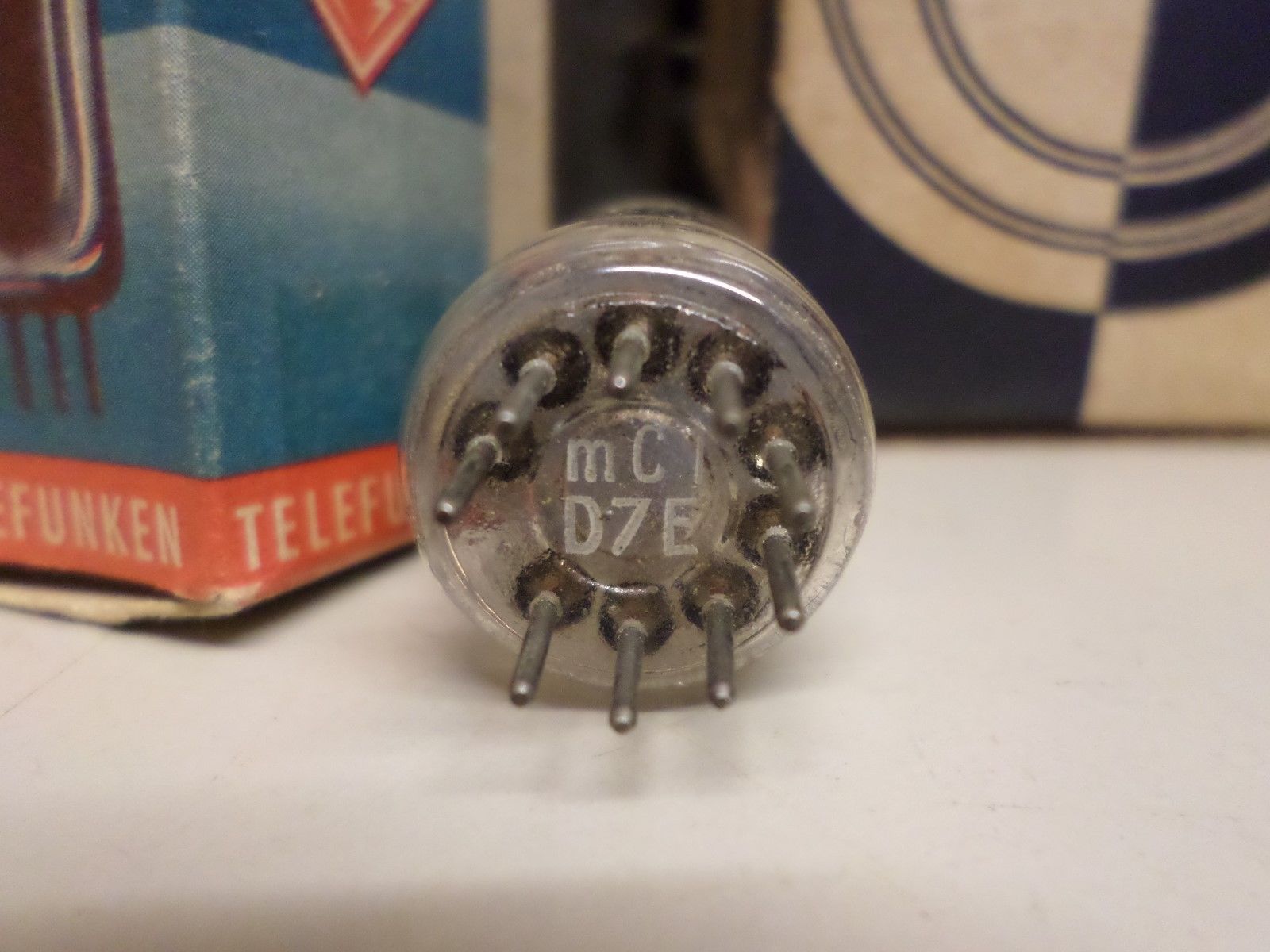 Telefunken ECC83 MC1 tube - Valvo