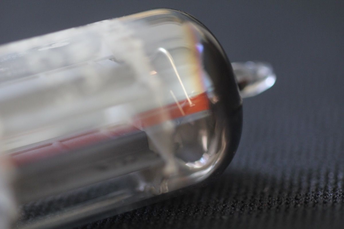 Philips Miniwatt ECC83 MC2 tube