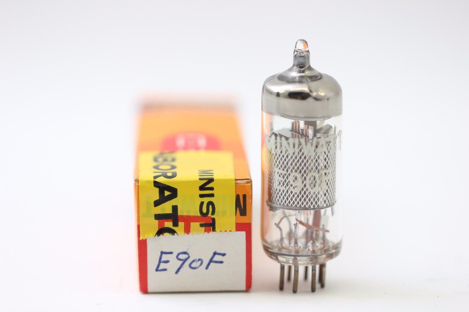 Miniwatt E90F tube