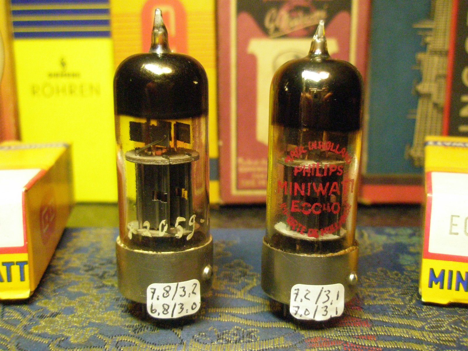 Philips Miniwatt ECC40 tube