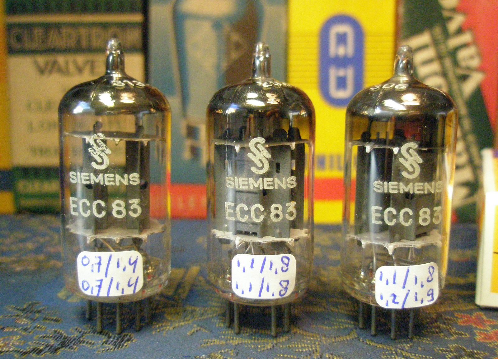 Siemens ECC83 MC6 tube